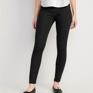 Old Navy Low-Rise black pants